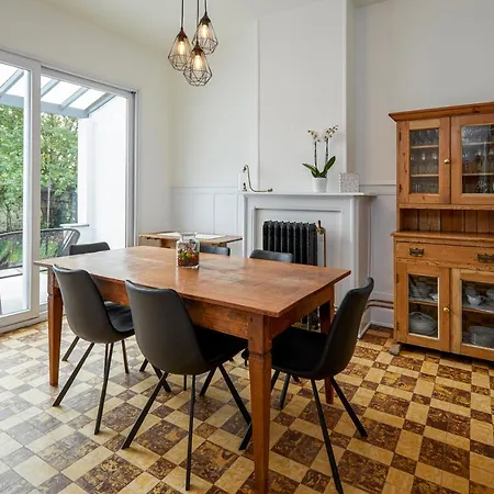 Trendy, authentieke woning met groot terras en tuin-2